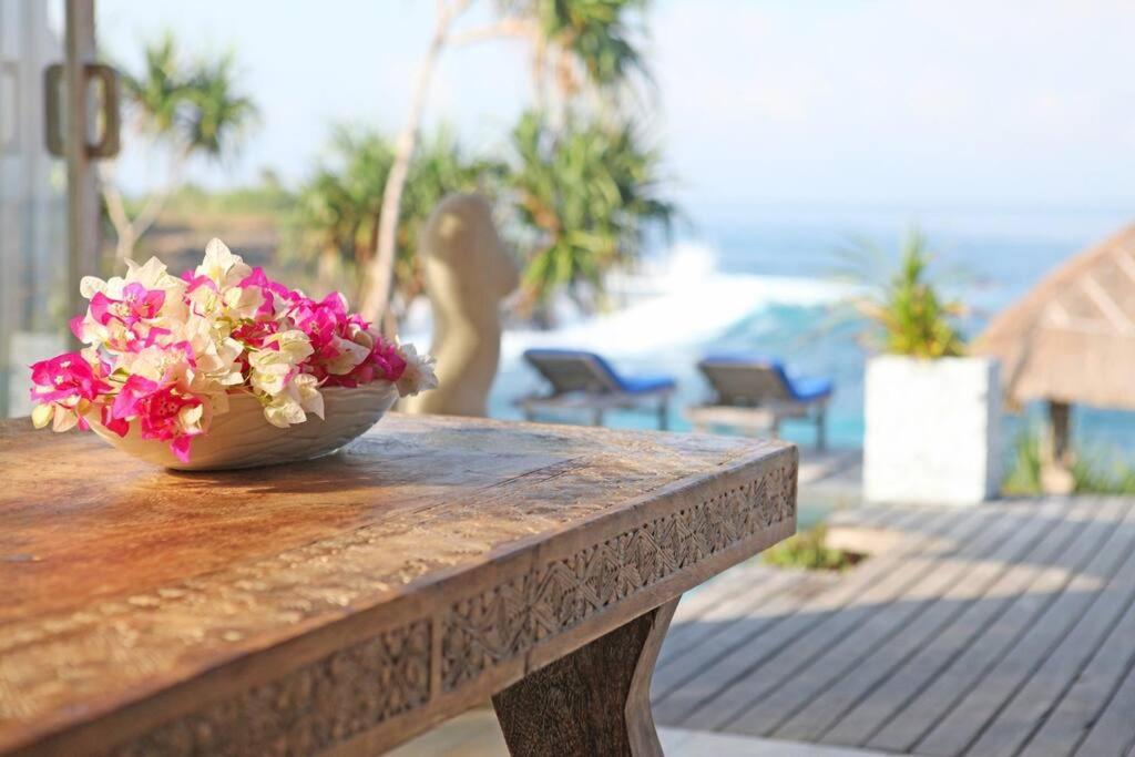 Villa Lumba Lumba - Oceanfront & Spectacular View! 누사 렘봉안 외부 사진